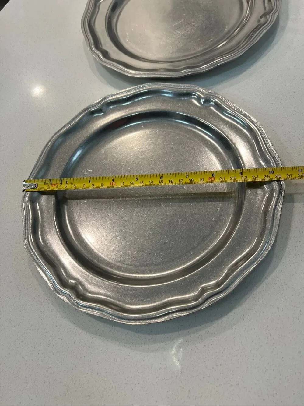 Set of 2 Carson Freeport PA Queen Anne Scalloped Rim 10.5